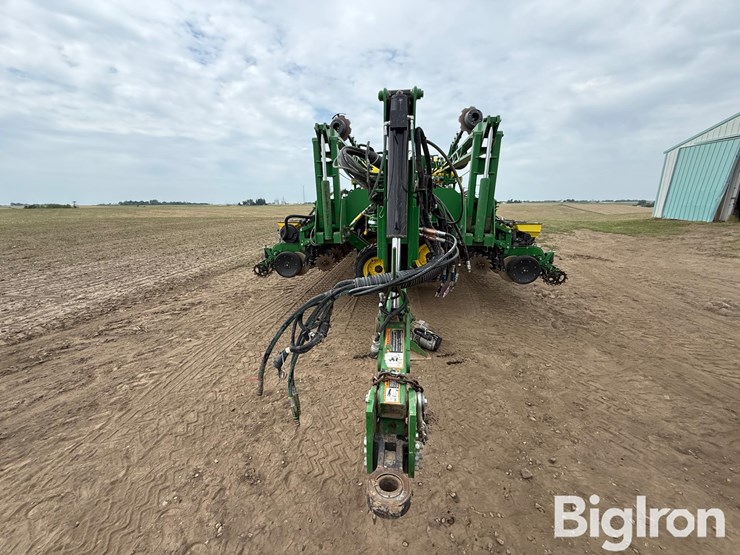 2018-john-deere-db60-image-2