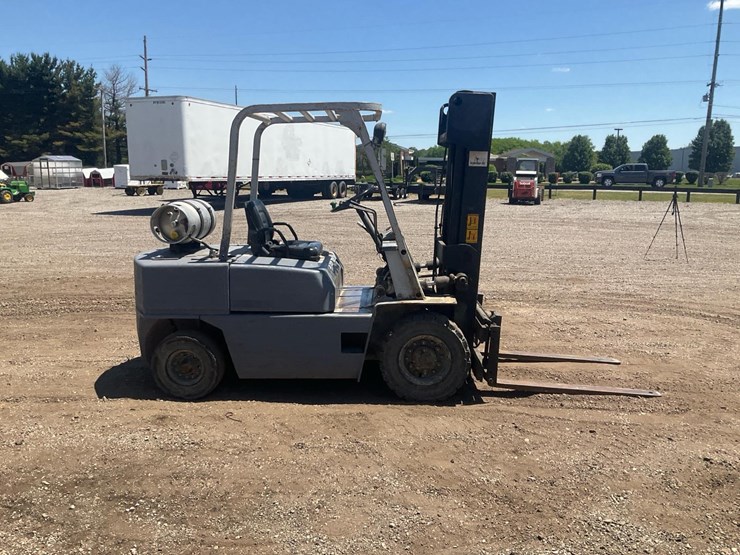 #1378-•-1989-nissan-p50k-forklift-image-4