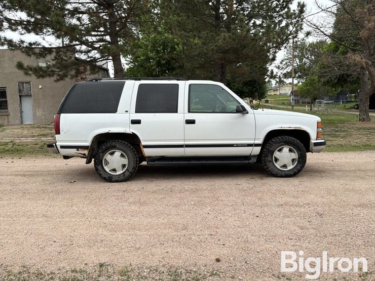 1996-chevrolet-tahoe-image-4