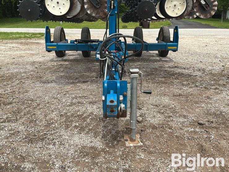 2005-kinze-3500-image-10