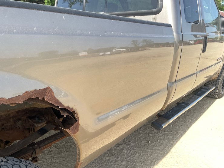 2004-ford-f350-image-27