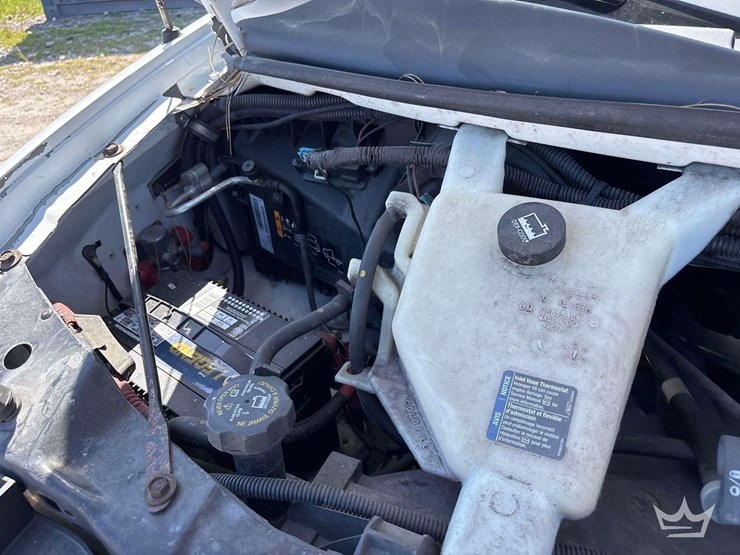 2015-chevrolet-express-2500-image-8