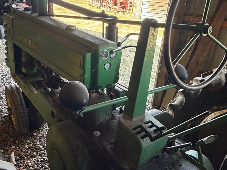john-deere-b-image-21