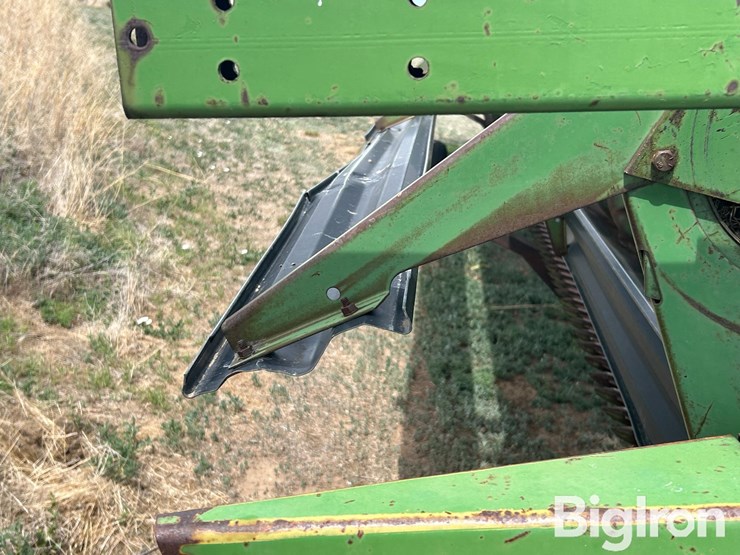 1982-john-deere-230-image-17
