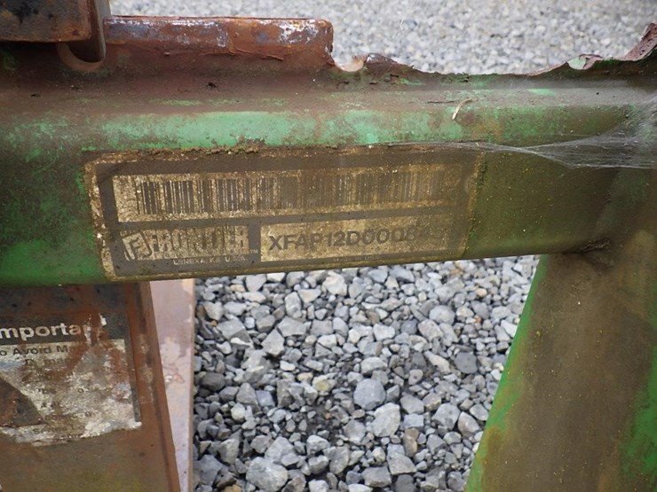 john-deere-210-image-5
