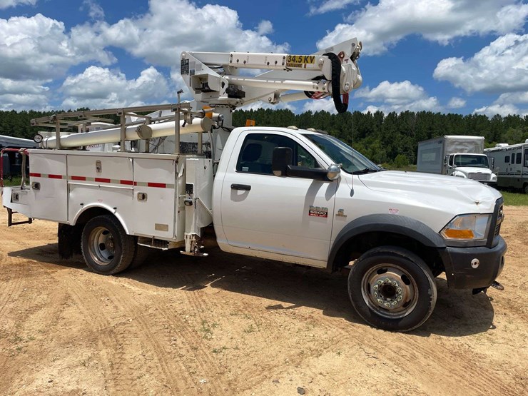 2012-dodge-ram-5500-image-4
