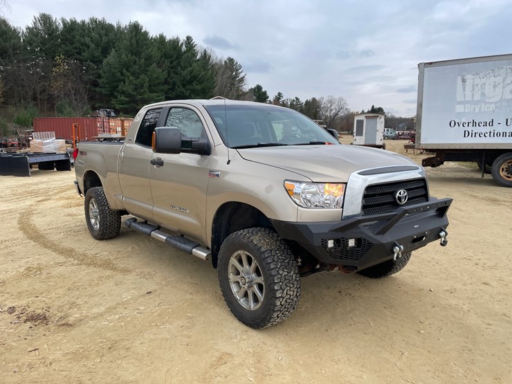 2007-toyota-tundra-sr5-image-3