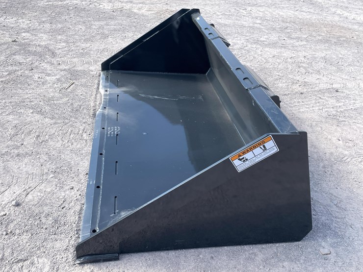 #2772-•-unused-2026-wolverine-skid-steer-track-duty-bucket-attachments-image-11