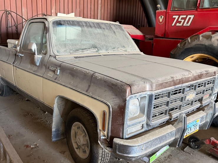 1979-￼chevy-5.7-diesel-half-ton-pickup,-2-wheel-drive,-needs-transmission-work,-shedded,-nice-shape-image-3