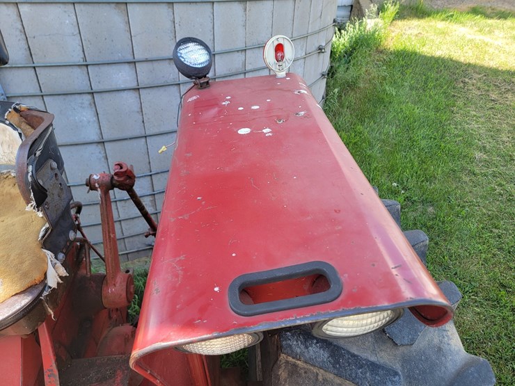 case-ih-farmall-706-image-24