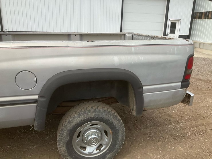 1999-dodge-2500-image-26