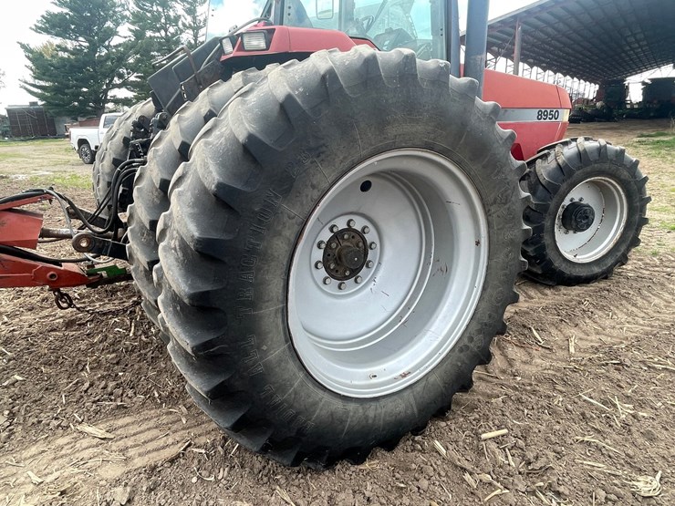 case-ih-8950-image-41