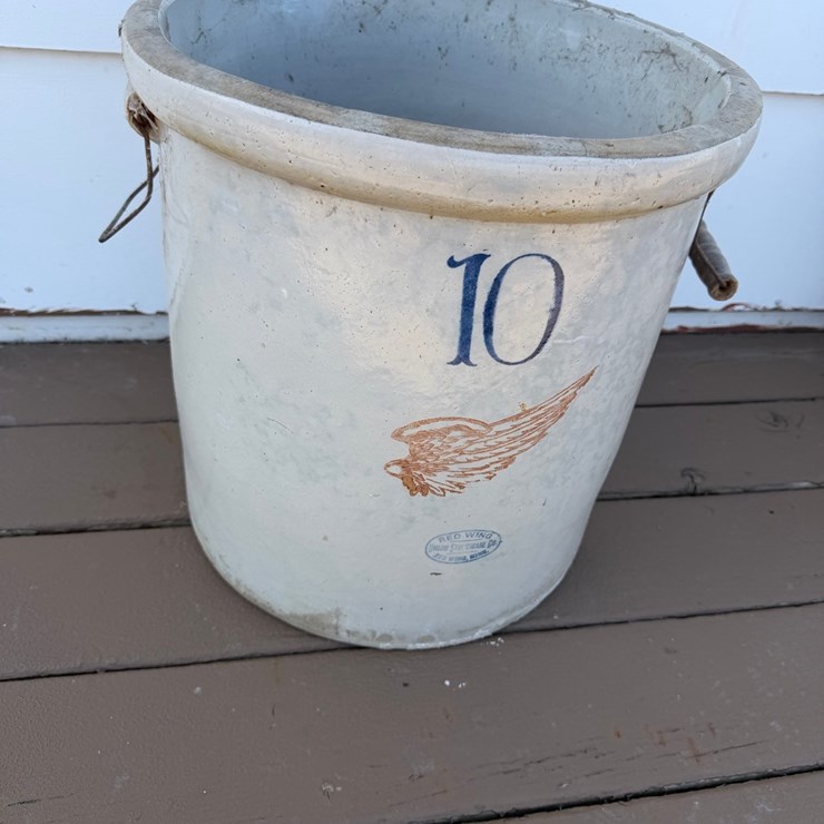 10 gallon Redwing crock