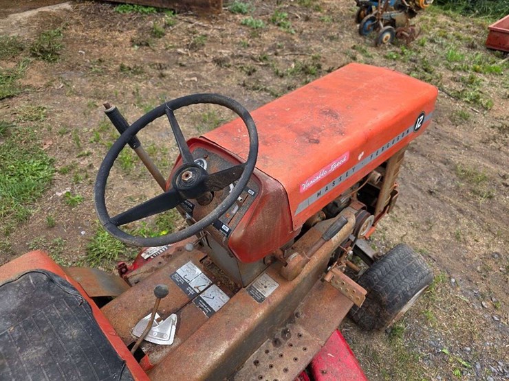 massey-ferguson-12-image-2