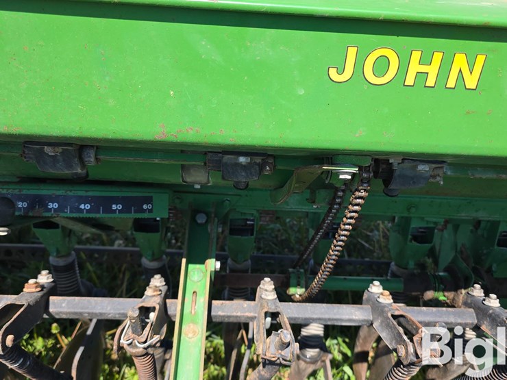 john-deere-8200-image-17