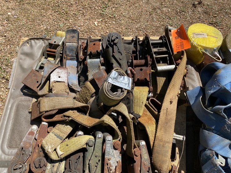 #7431-•-pallet-of-2"-ratchets-and-straps-(antigo,-wi)-image-6