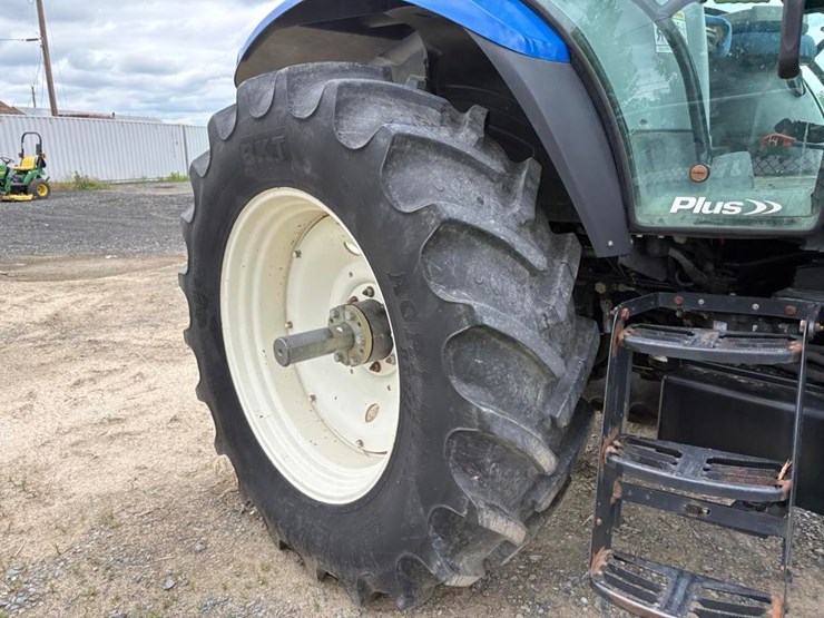 new-holland-t6050-image-13