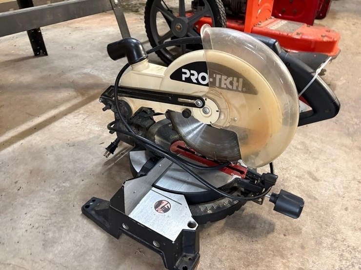 pro-tech-10"-compound-miter-saw-image-1