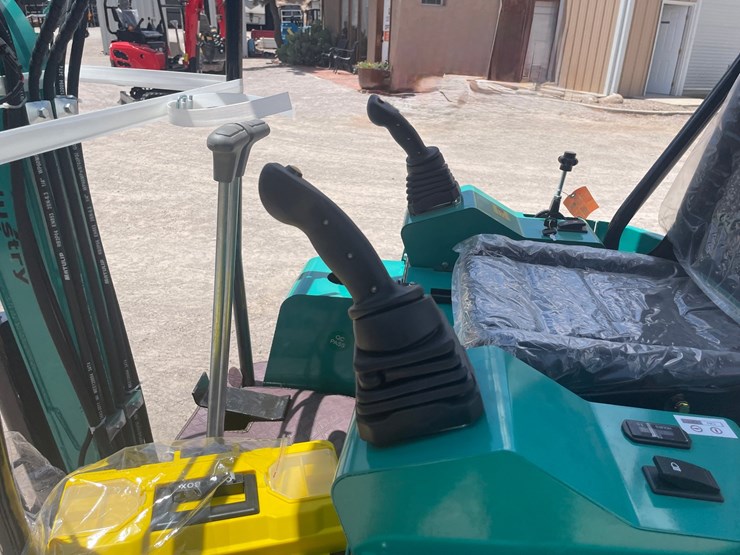 #2656-•-unused-cfg-mini-excavator-image-10