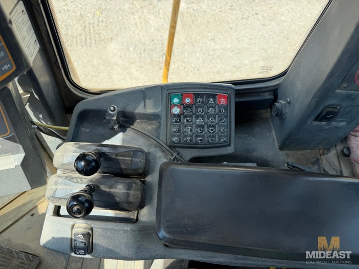 deere-724k-image-19
