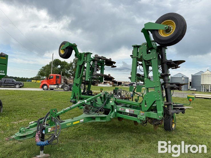john-deere-2510h-image-1