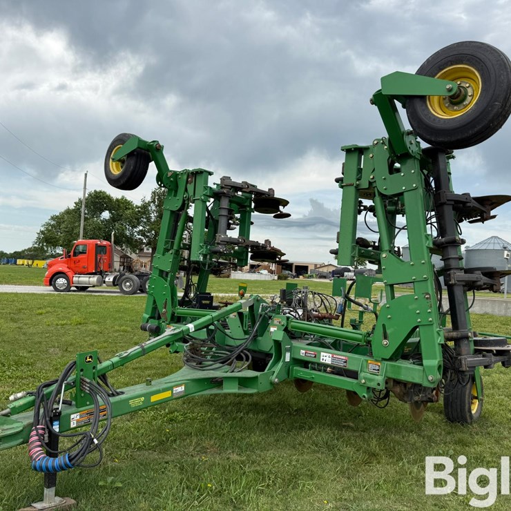 JOHN DEERE 2510H