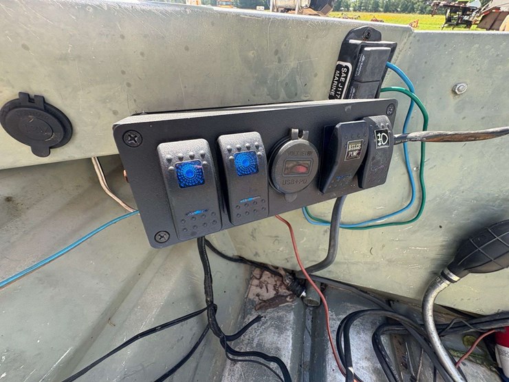 2000-southfork-aluminum-skiff-w/-yamaha-25hp-image-18