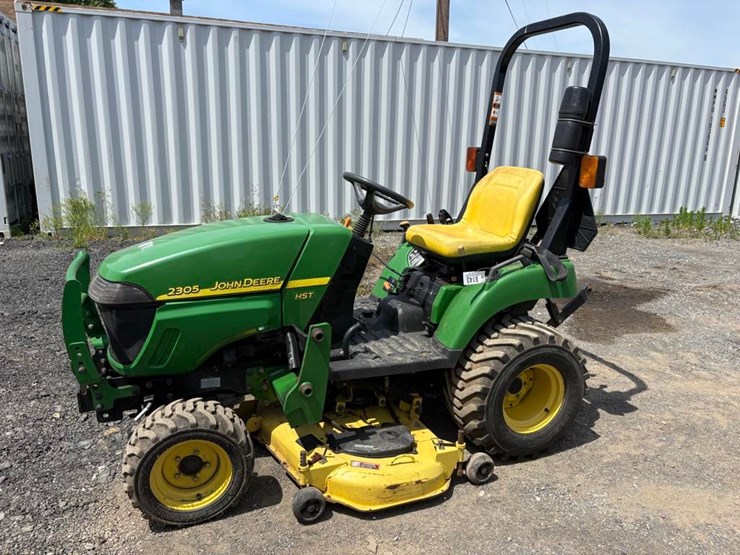 2008-john-deere-2305-image-1