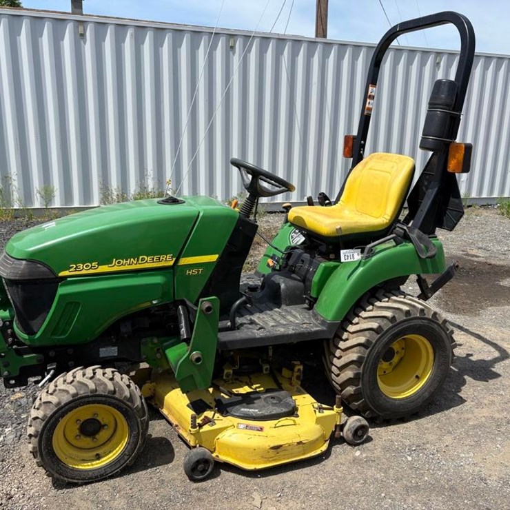 2008 JOHN DEERE 2305