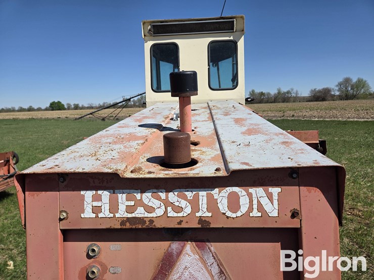 hesston-6600-image-12