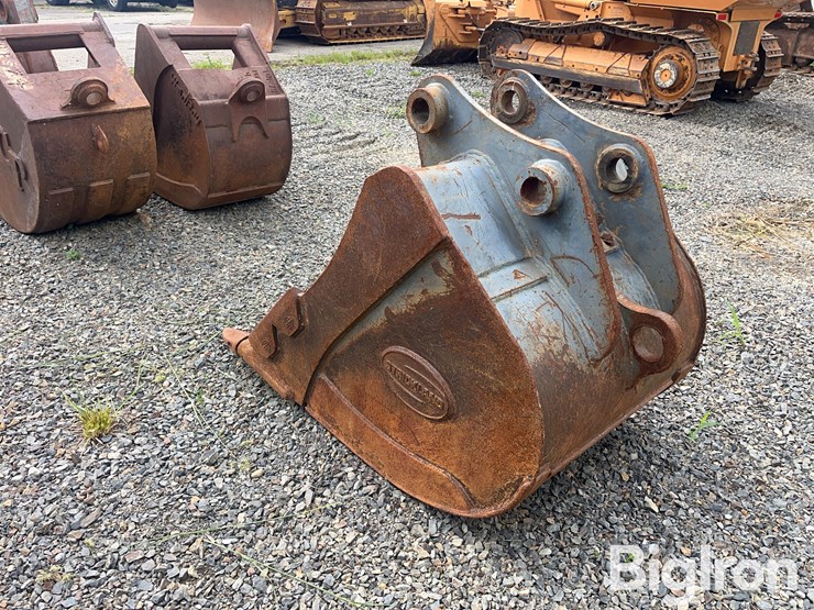 strickland-pc138-36-36”-excavator-bucket-image-7