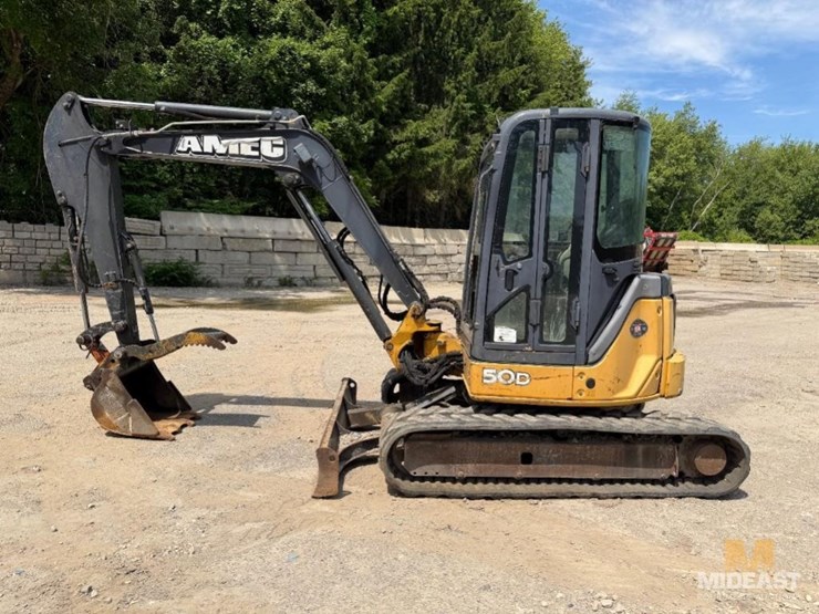 2013-deere-50d-image-2
