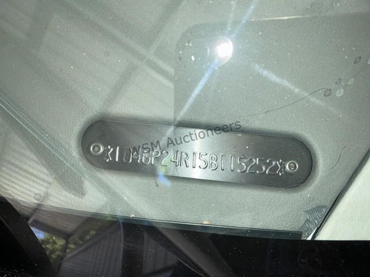 2005-dodge-grand-caravan-image-16