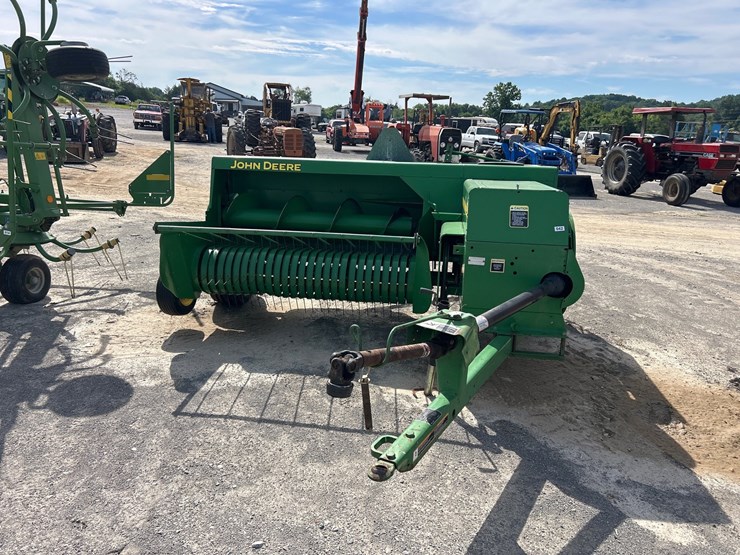 john-deere-328-image-2