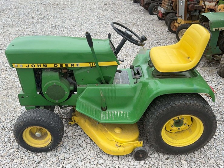 1968-john-deere-110-image-2
