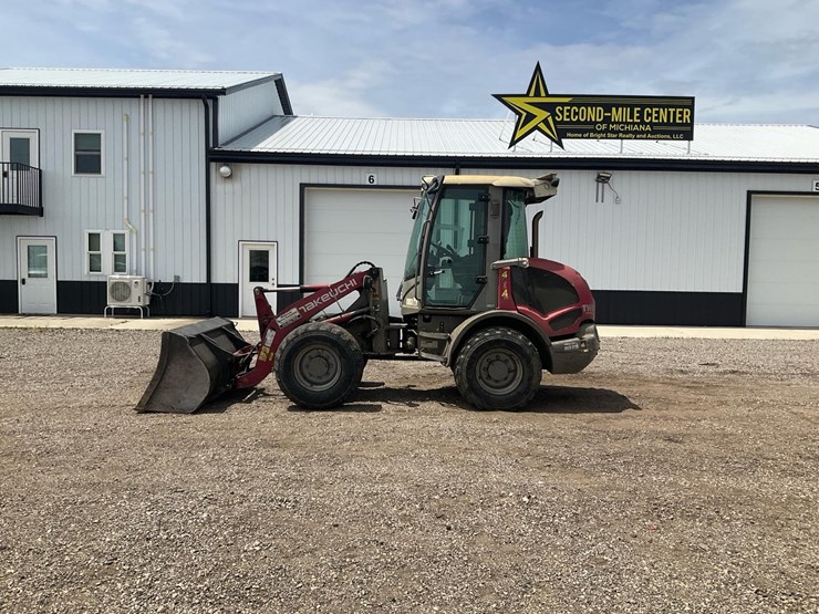 2018-takeuchi-tw65-image-6