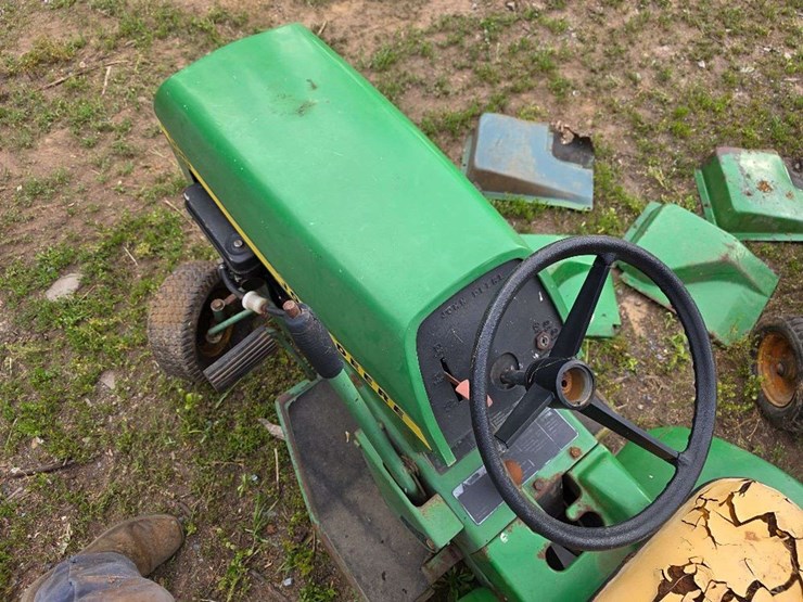 john-deere-100-image-9