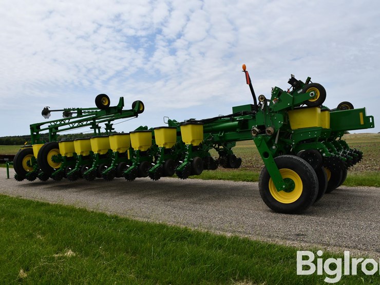 2016-john-deere-1775-image-7