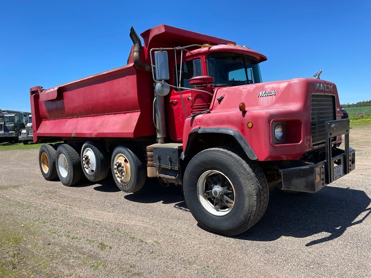mack-dm688s-image-4