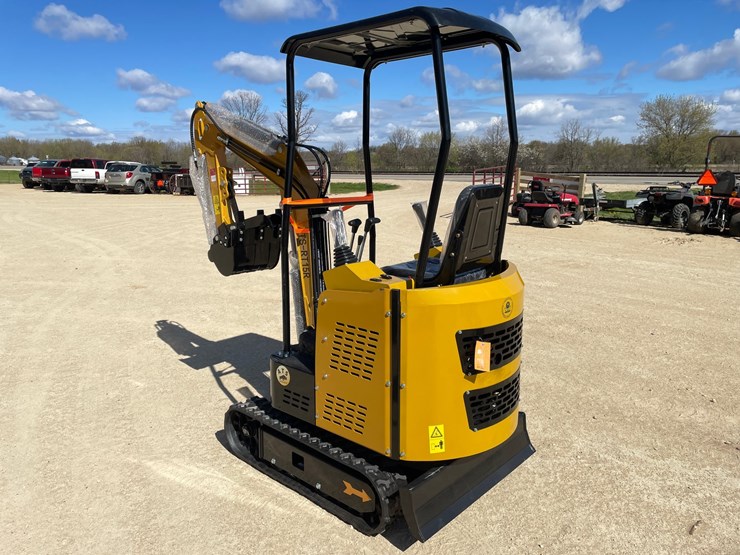 #1102-•-new-ats-rt15r-mini-excavator-image-4