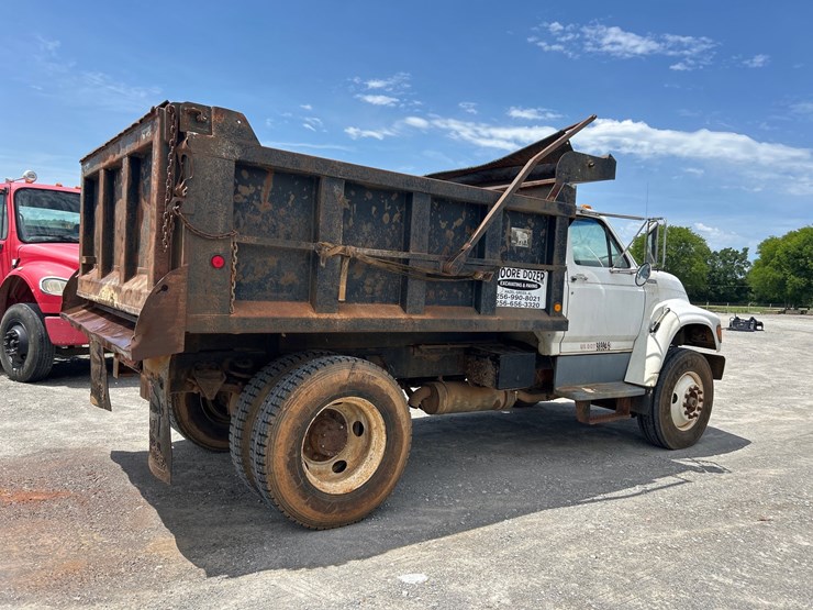 1999-ford-f800-image-6