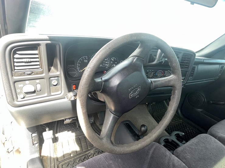 #212-•-2001-chevrolet-silverado-pickup-truck-(has-a-nm-title-image-67
