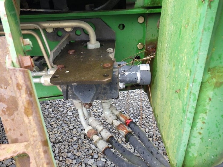 john-deere-210-image-20