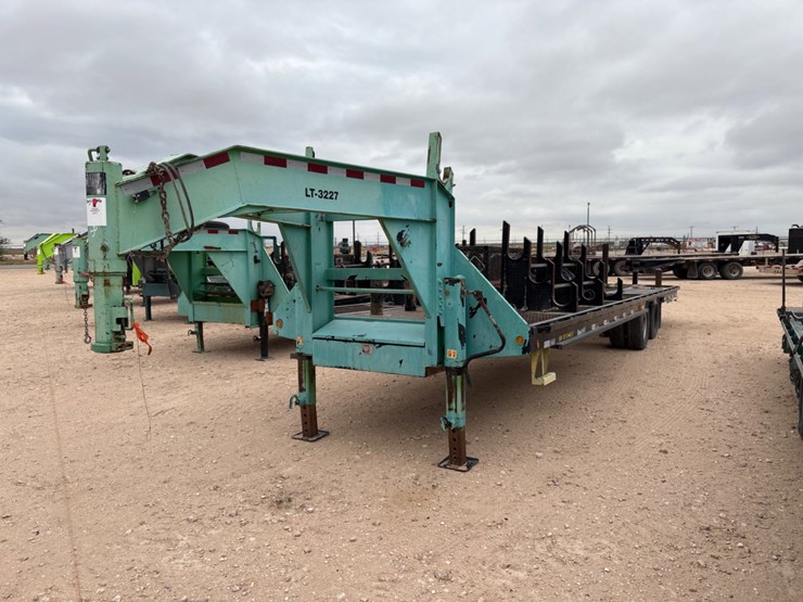 2020-big-tex-32’x-102”-t/a-gooseneck-wireline-tool-trailer-image-1