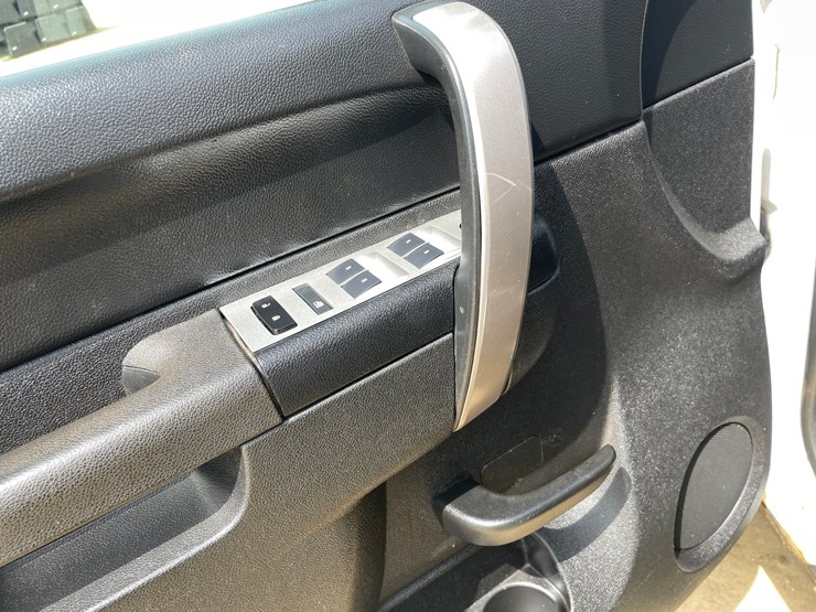 2010-chevrolet-silverado-1500-lt-image-37