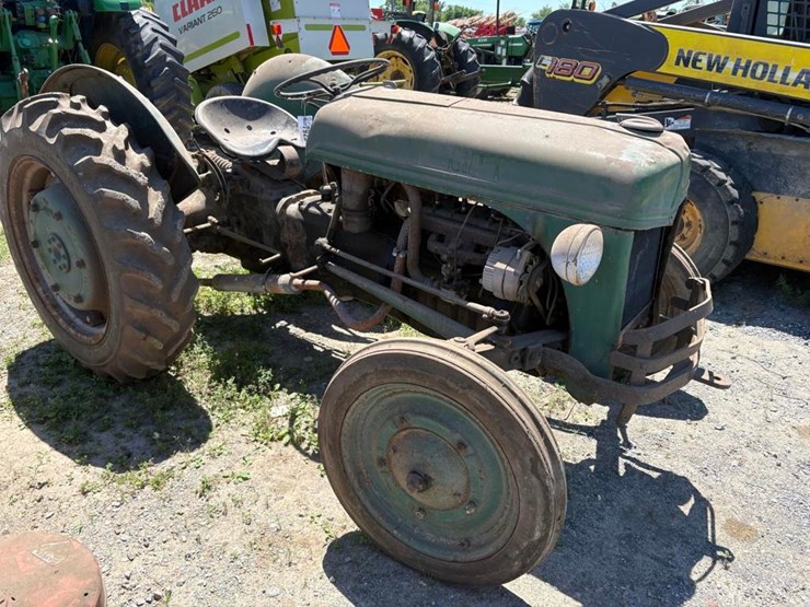 ford-800-image-1