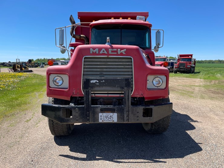 mack-dm688s-image-2