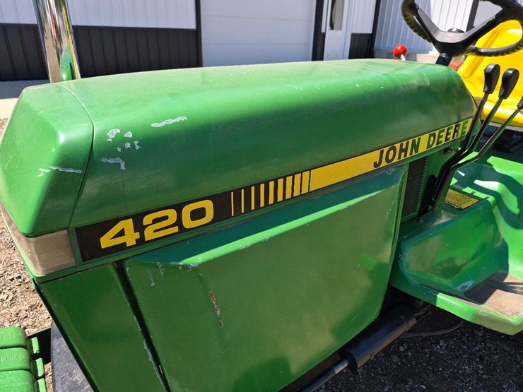 john-deere-420-image-9