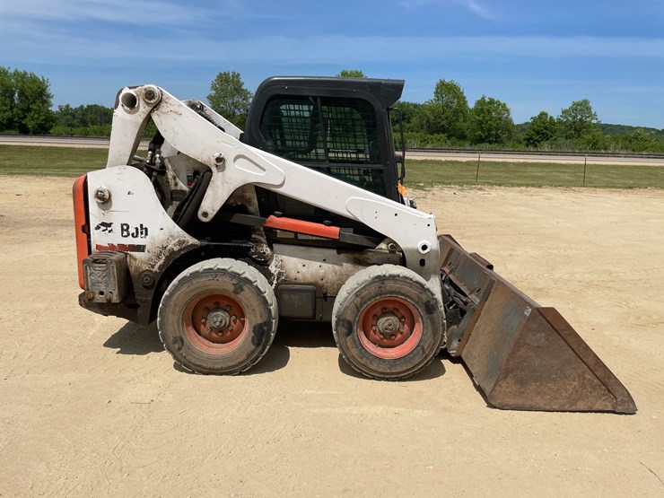 2013-bobcat-s650-image-4