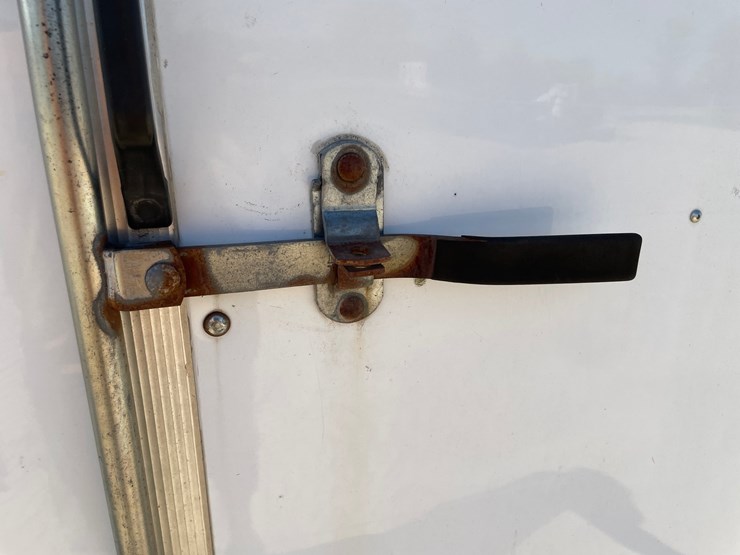 #412-•-2012-middlebury-16'-enclosed-trailer-(has-wi-title)-image-40
